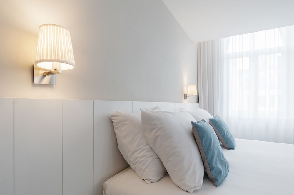 Basic Single Room, 1 Large Twin Bed