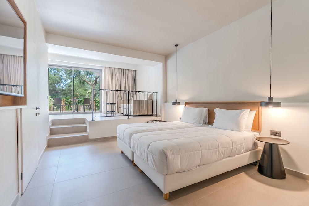 Premium Family Room with Garden View - Photo 7