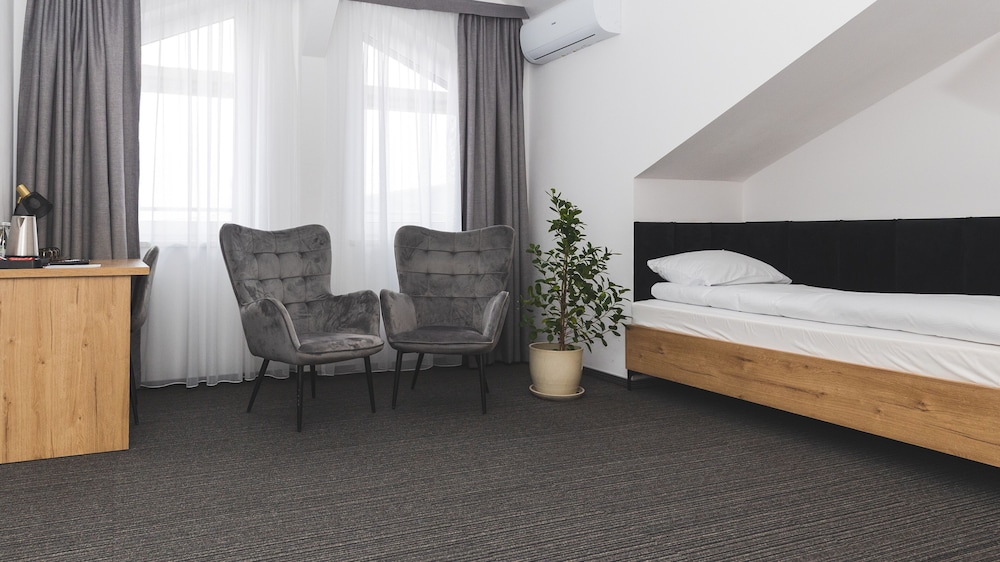 Business Double or Twin Room - Photo 2