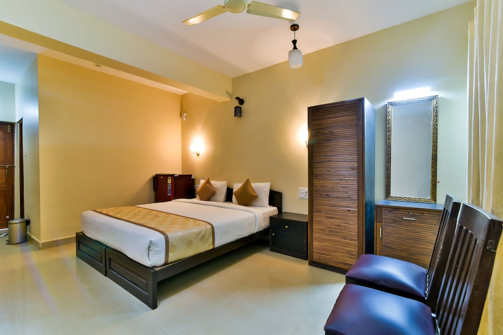 Deluxe Room, 1 King Bed, Ocean View photo 2