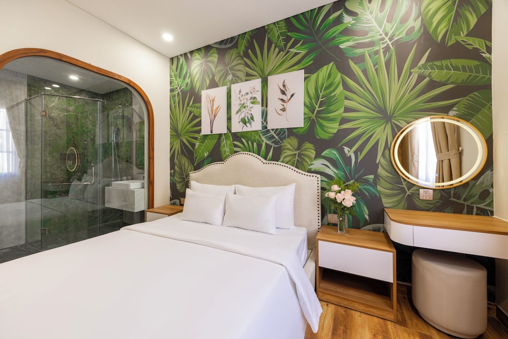 Superior Double Room, Balcony, City View