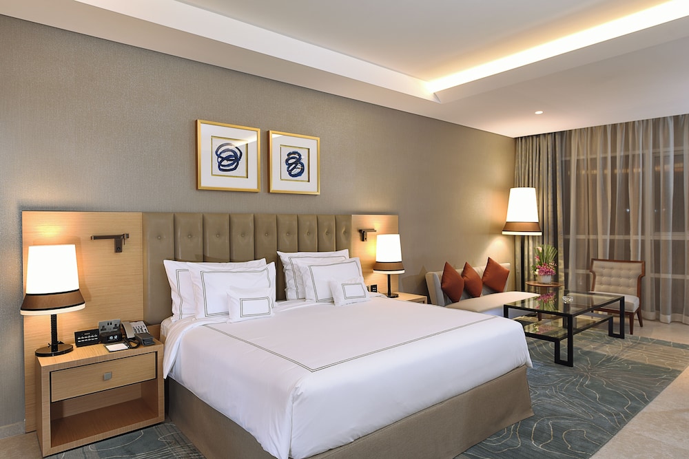 Superior Room - Complimentary Luxury Transfers to Jumeirah Beach and Mall of Emirates