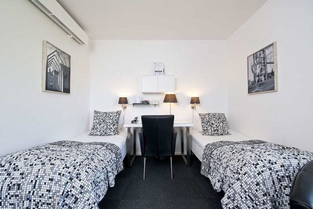 Classic Double or Twin Room - Photo 4