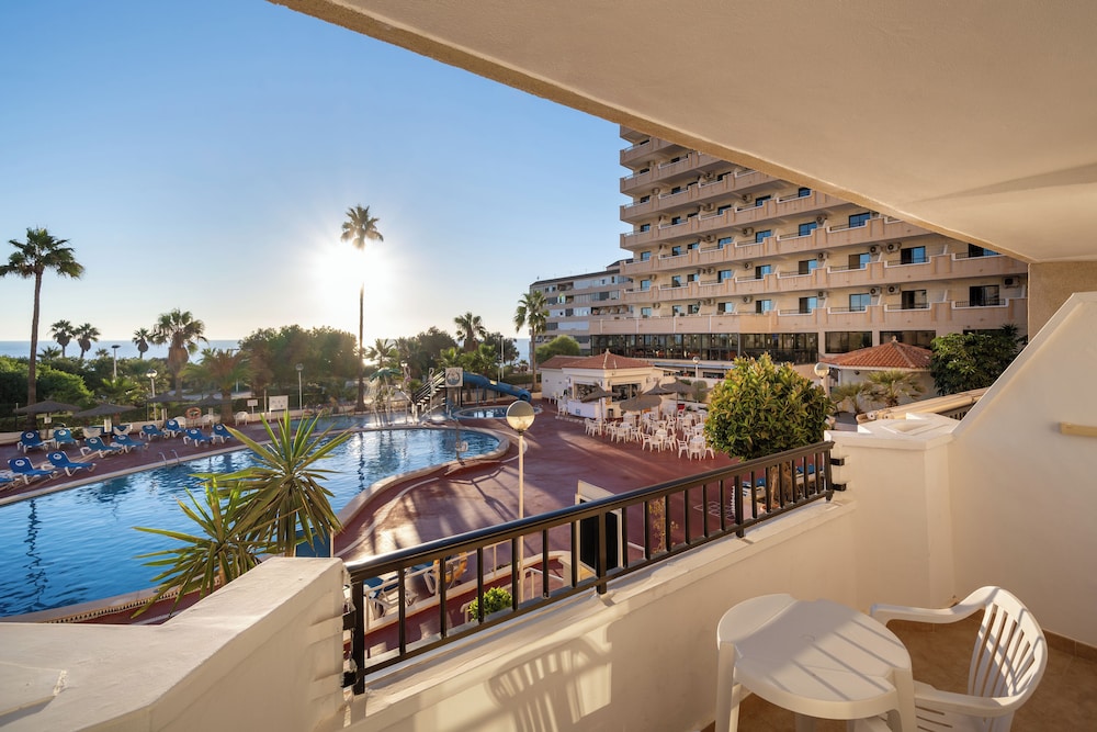 Double or Twin Room, Accessible, Sea View (2+1) - Photo 1