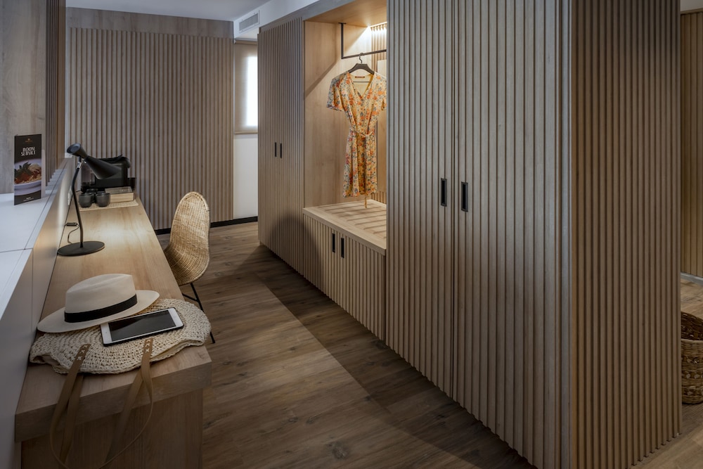 Exclusive Suite, 1 Bedroom, Private Pool, Beach View