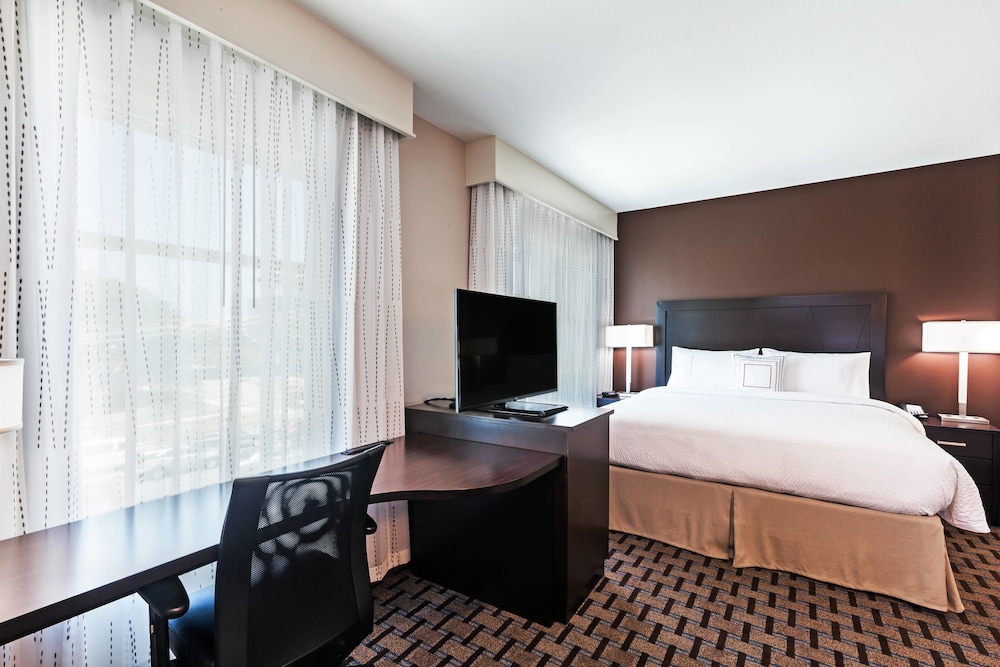 Premium Studio, 1 King Bed