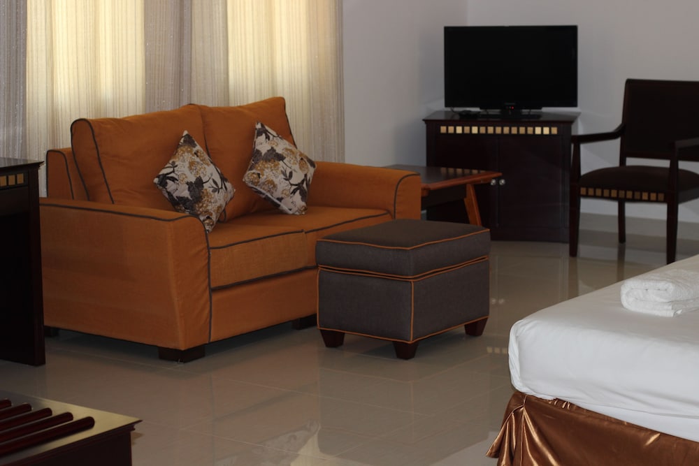 Deluxe Room, 1 King Bed, Sea View photo 3