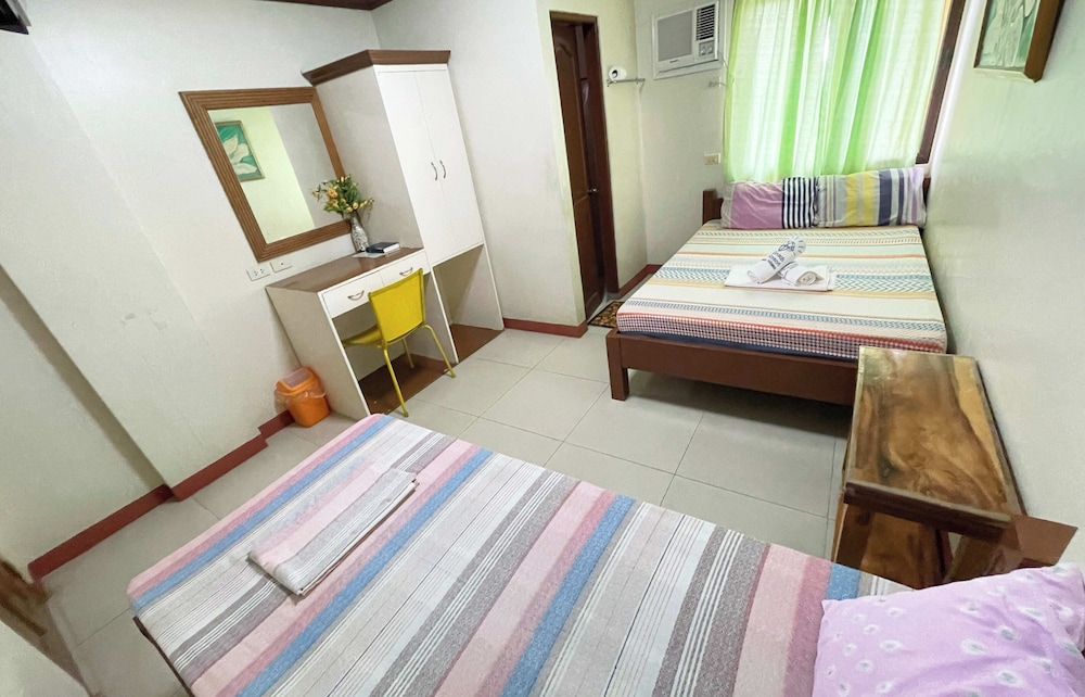 Standard Room photo 2