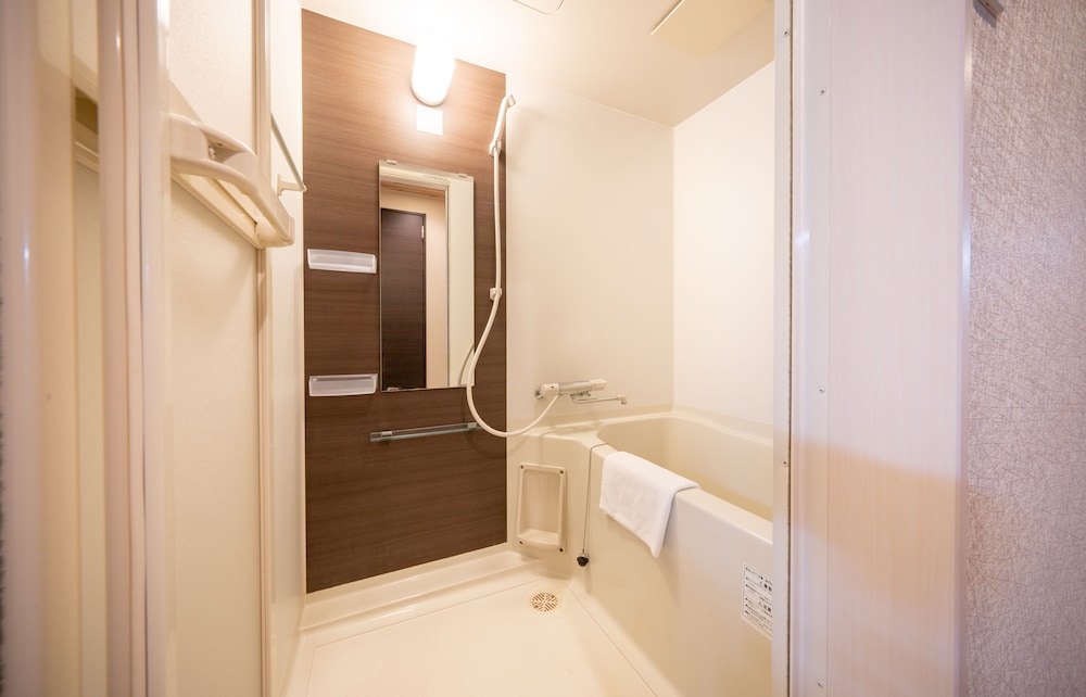 Single Room, Non Smoking (Run of House) - Photo 7
