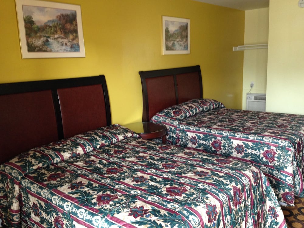 Deluxe Double Room, 2 Double Beds photo 3