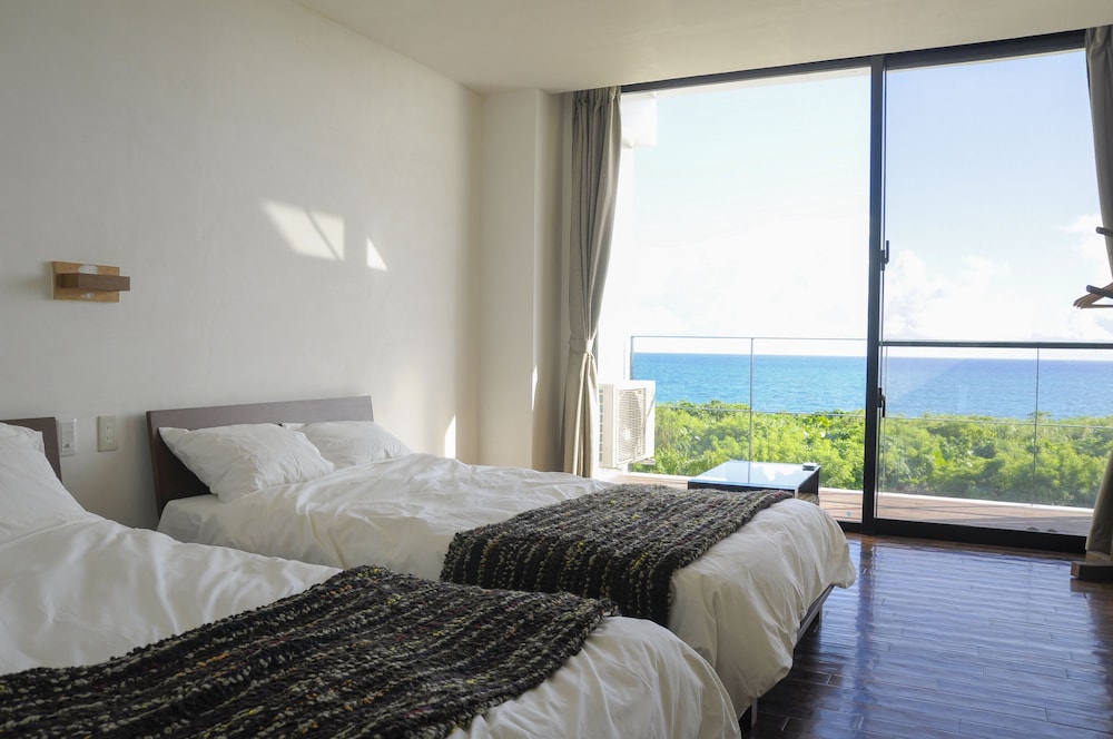side.A, Ocean View, Twin Room photo 3