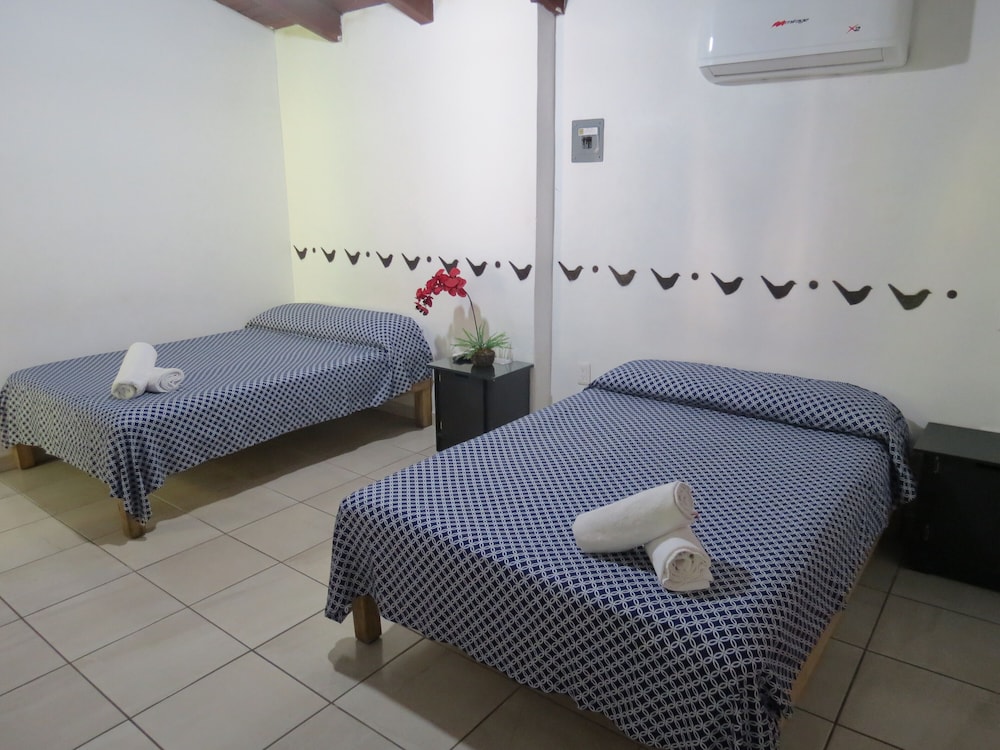 Standard Quadruple Room - Photo 22
