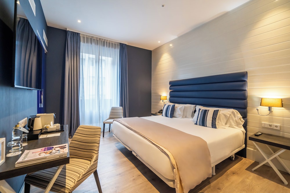 Double or Twin Room (Boutique) - Photo 1