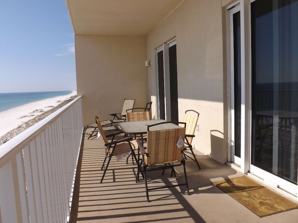 Condo, 4 Bedrooms, Kitchen, Beachfront (1308 ) photo 3