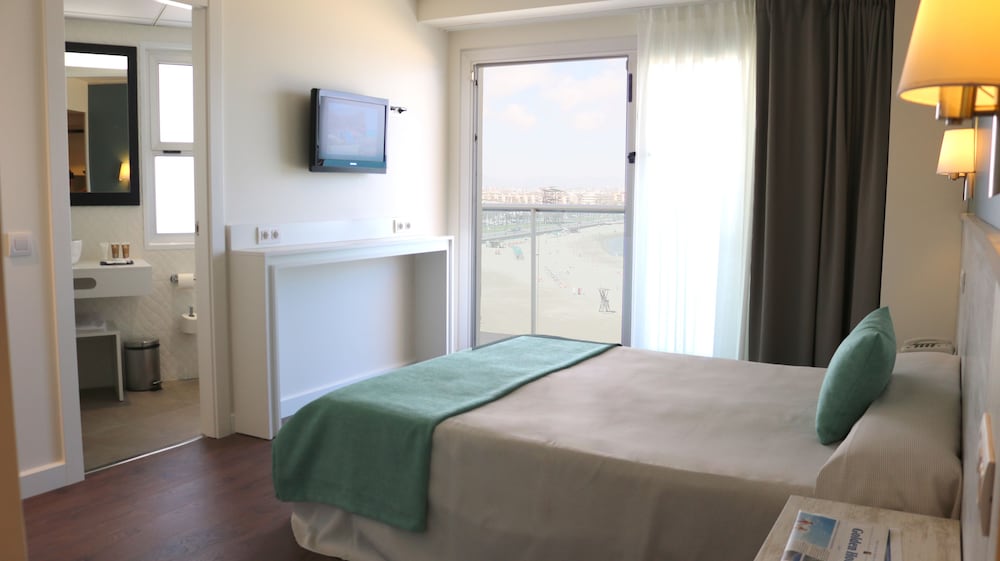 Double Room, Sea View - Photo 4