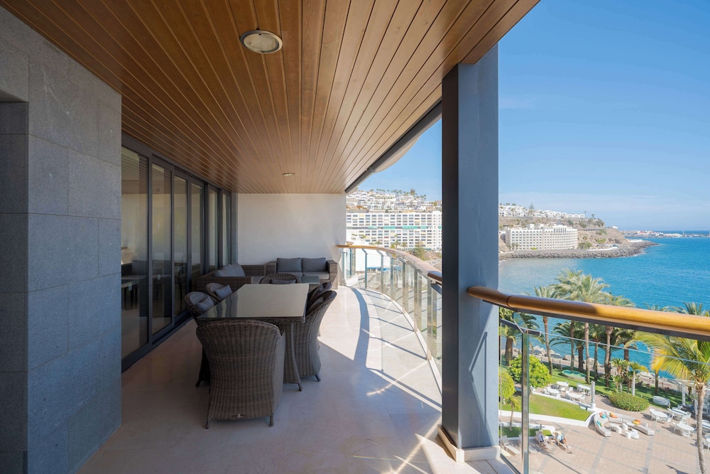Suite, 1 Bedroom thumbnail 5