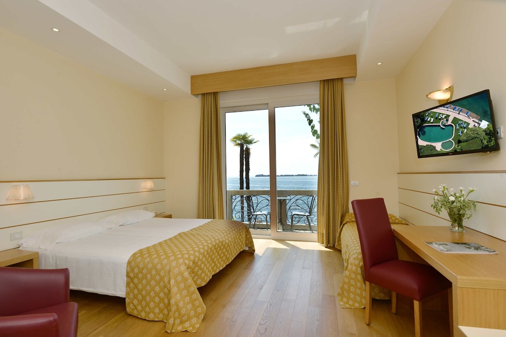 Superior Double Room photo 1