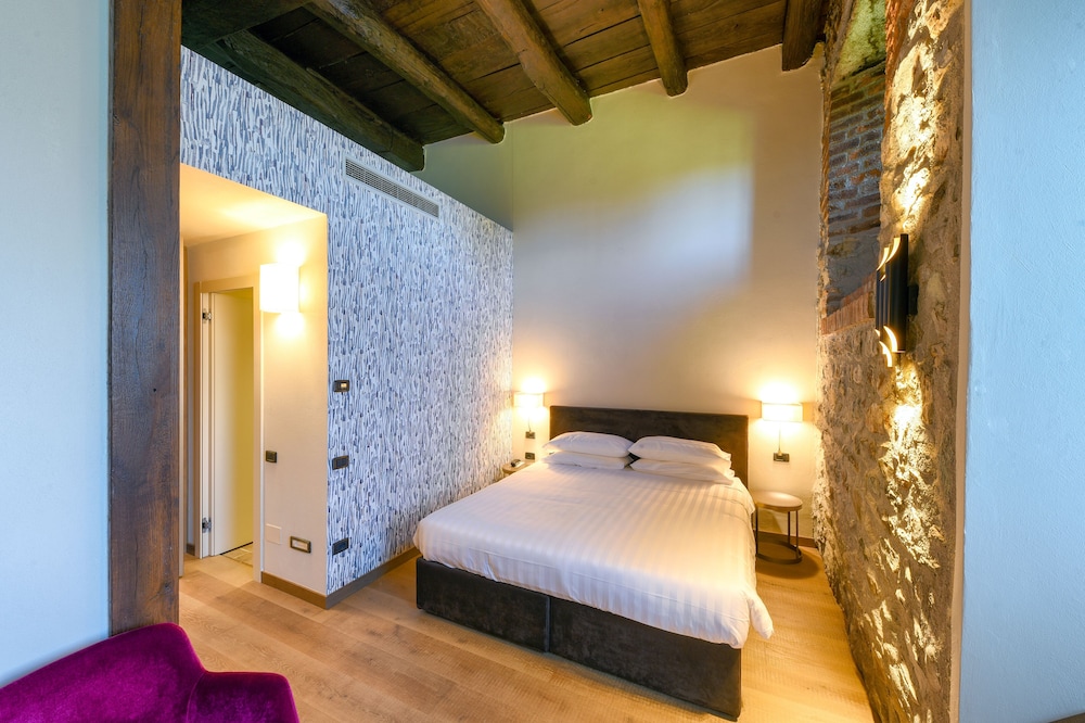 Standard Double or Twin Room (Castello) - Photo 2