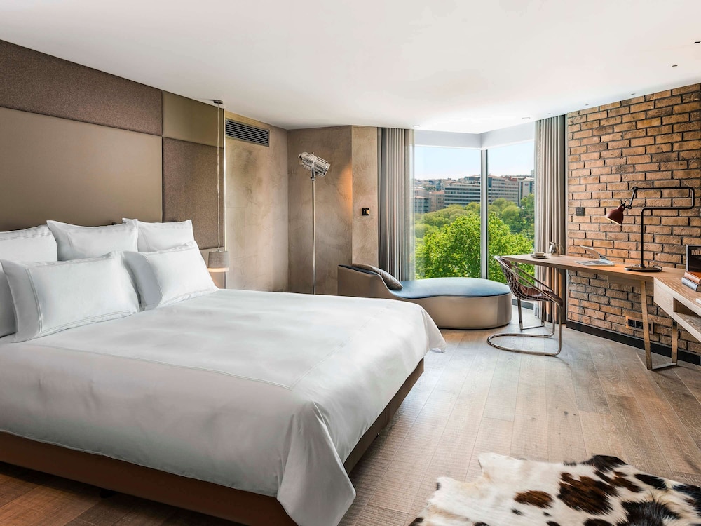 Signature Loft, 1 Double Bed with executive lounge access