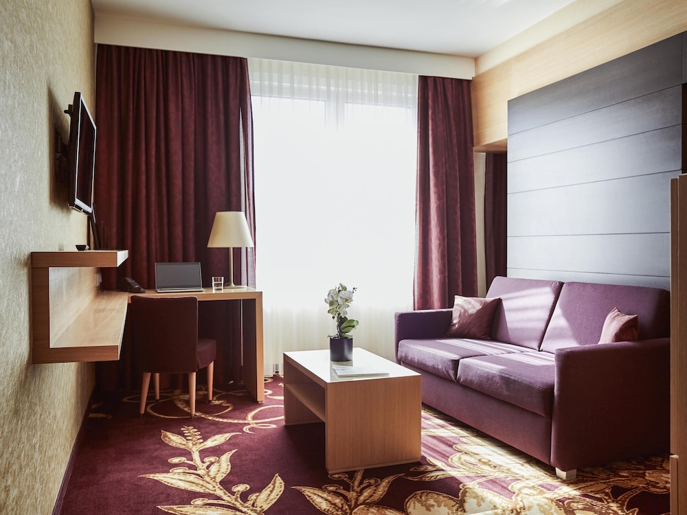 Junior Suite (Cathedral View) - Photo 4