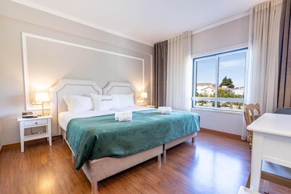 Basic Twin Room, City View