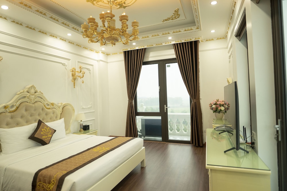Deluxe Double with Balcony - Photo 4