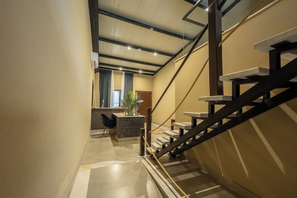 Villa photo 2