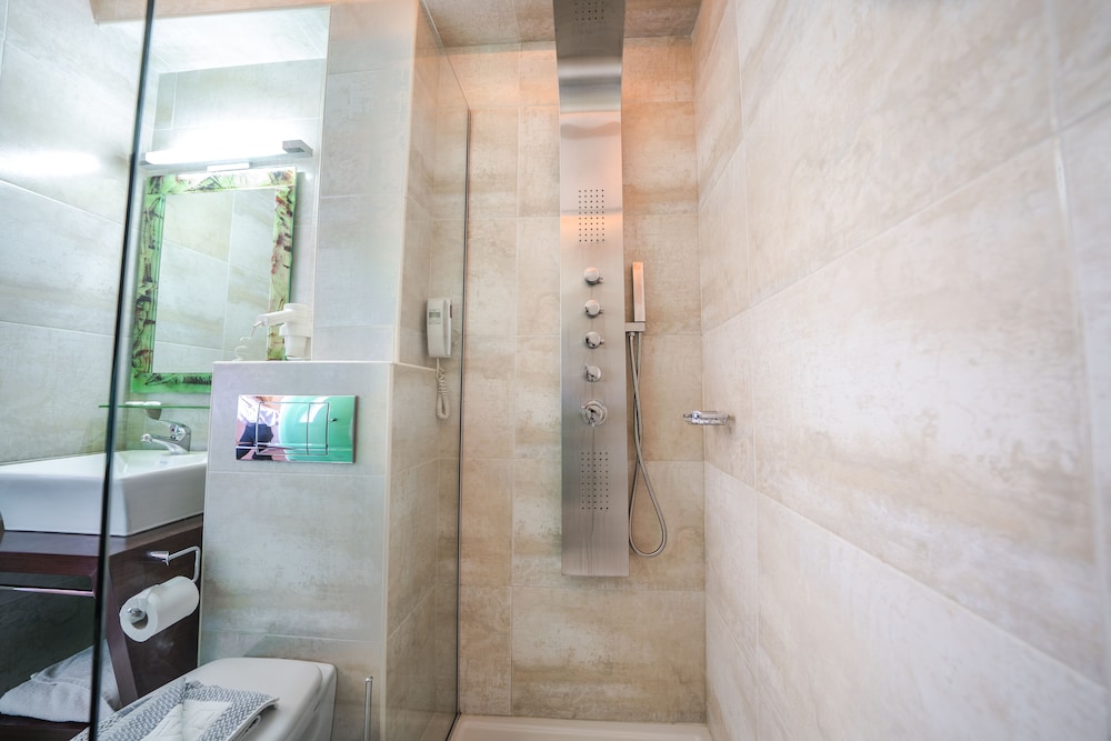 Suite with Panoramic Sea View