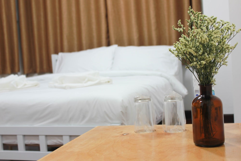 Double Room with Shared Bathroom photo 3