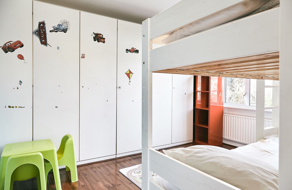 Deluxe House, Multiple Beds, Non Smoking, Refrigerator & Microwave photo 1