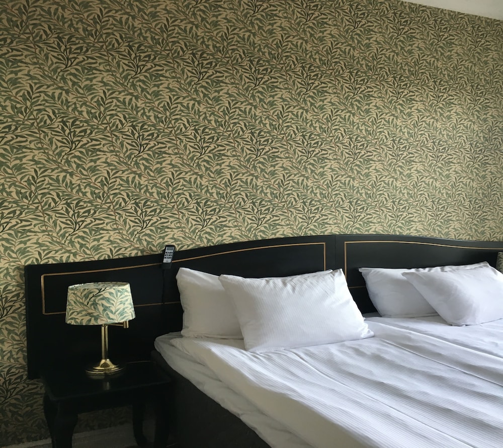 Double Room - Photo 8