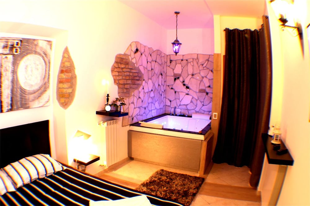 Junior Suite, Hot Tub