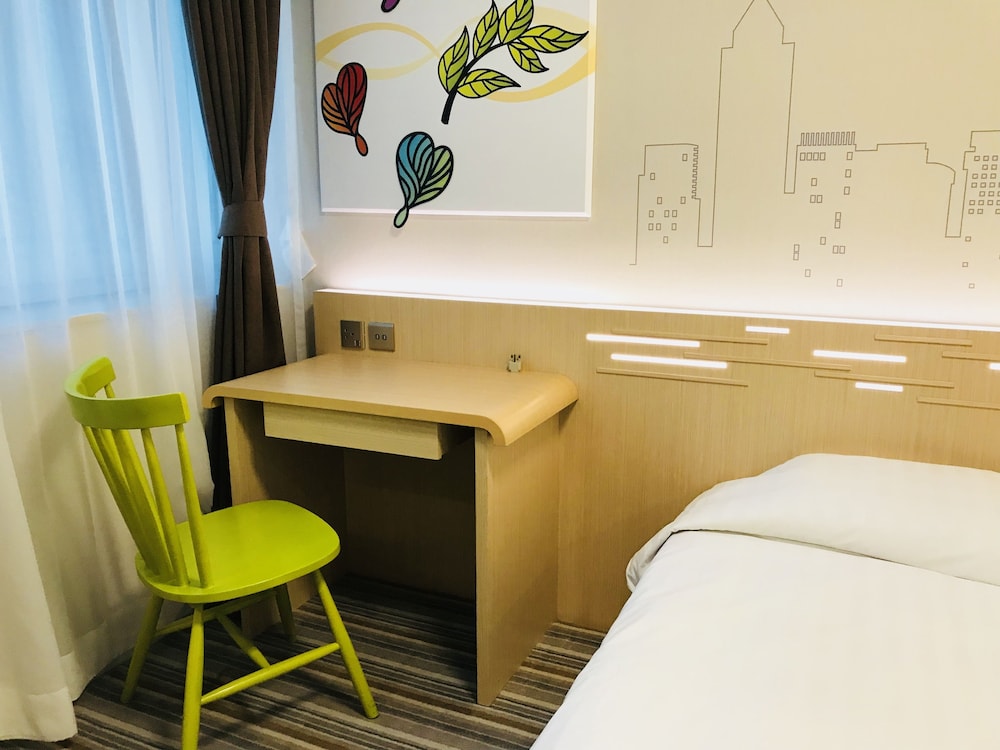 Standard Twin Room photo 3