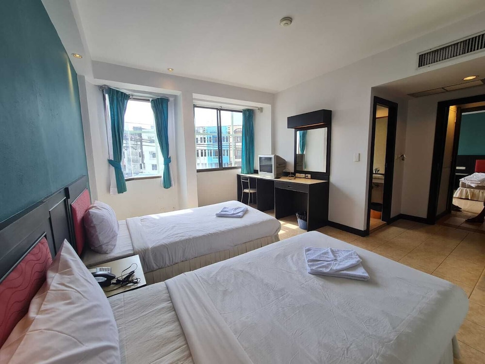 Superior Double or Twin Room - Photo 5