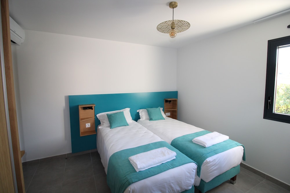 Classic Apartment, 2 Bedrooms, Non Smoking, Pool View