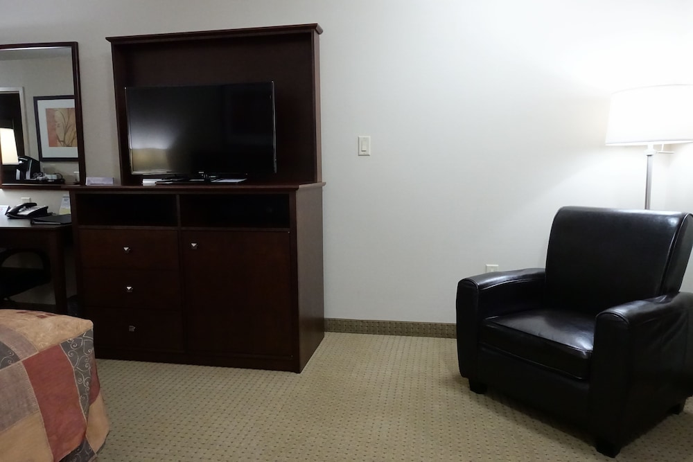 Room, Multiple Beds, Non Smoking - Photo 2