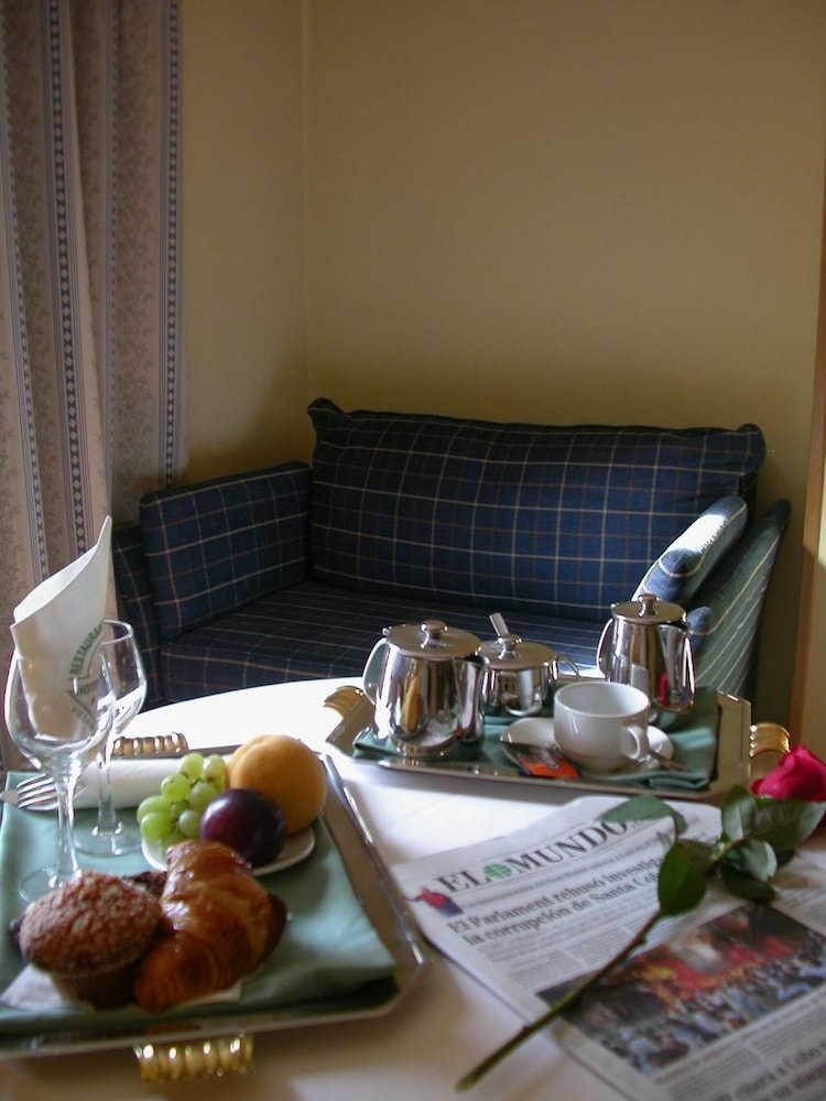 Junior Room - Photo 3