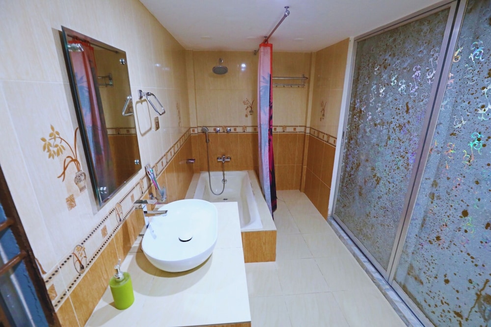 Deluxe Triple Room photo 3