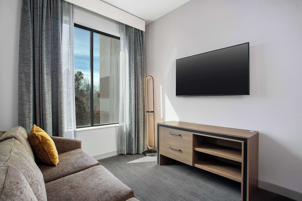 Room, 1 Bedroom, Accessible, Bathtub (Washer & Dryer) - Photo 2