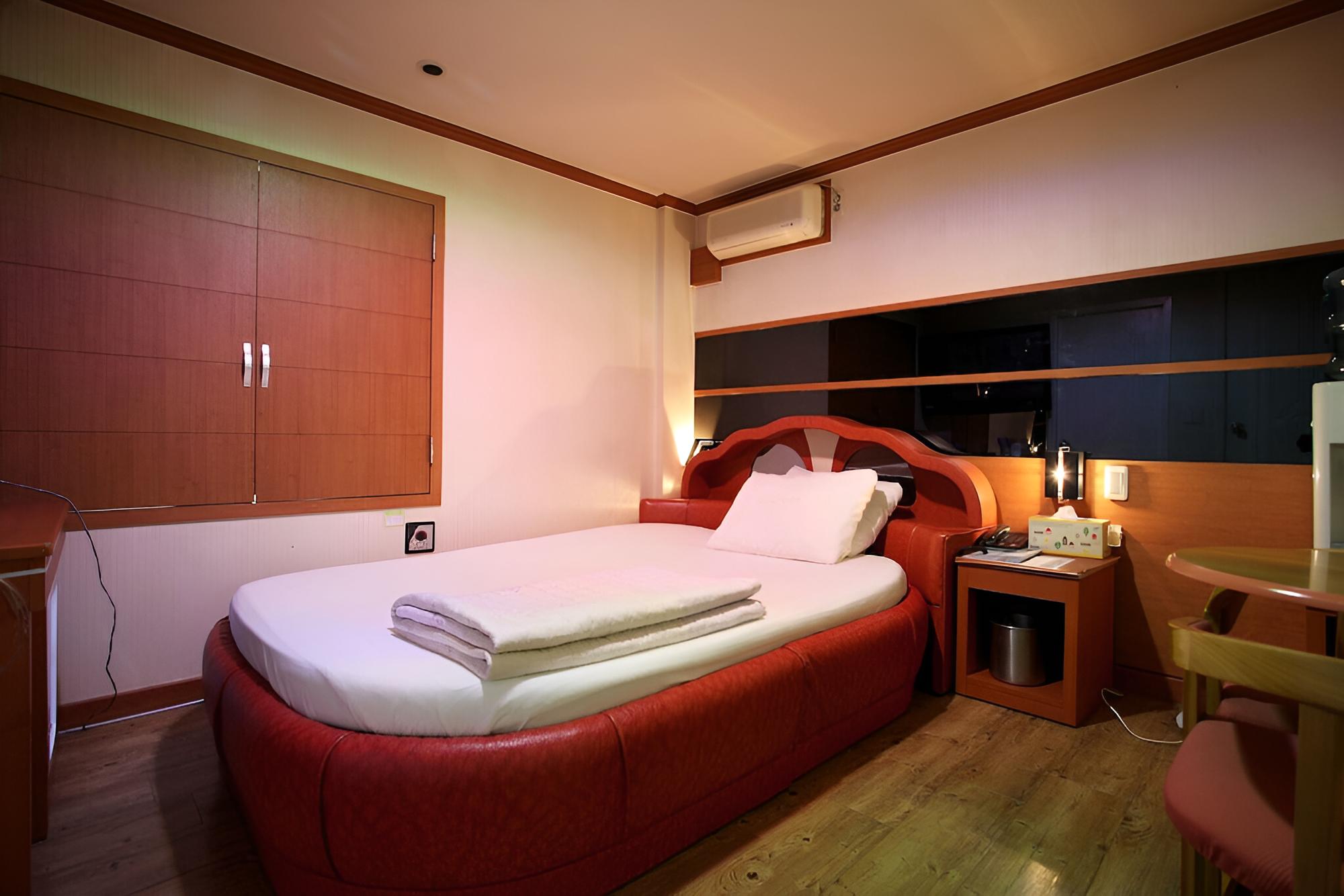 Room (Standard Room) photo 2