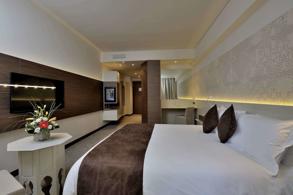 Deluxe Double Room, City View photo 1