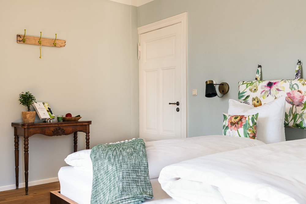 Superior Double Room, Garden View photo 3