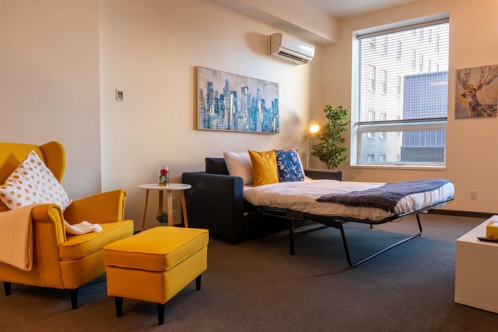 Comfy DT Loft w Parking Rooftop Patio BBQ Gym, 写真 42