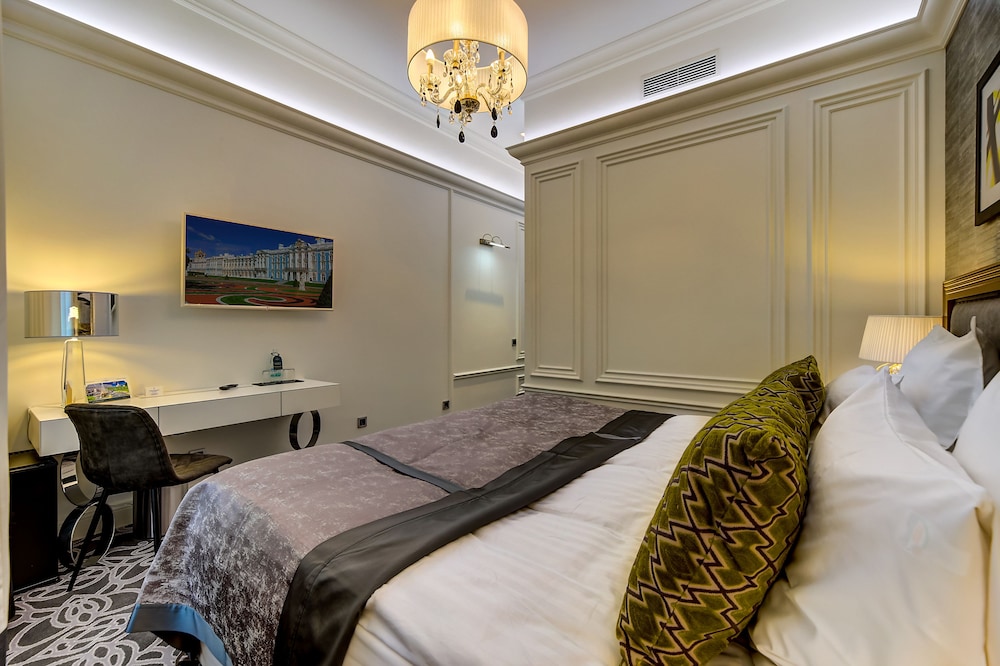 Premium Double or Twin Room photo 3
