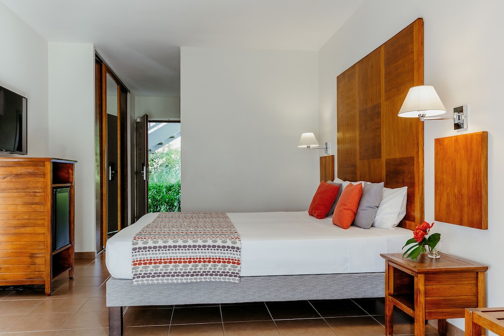 Standard Room, 1 King Bed - Photo 4