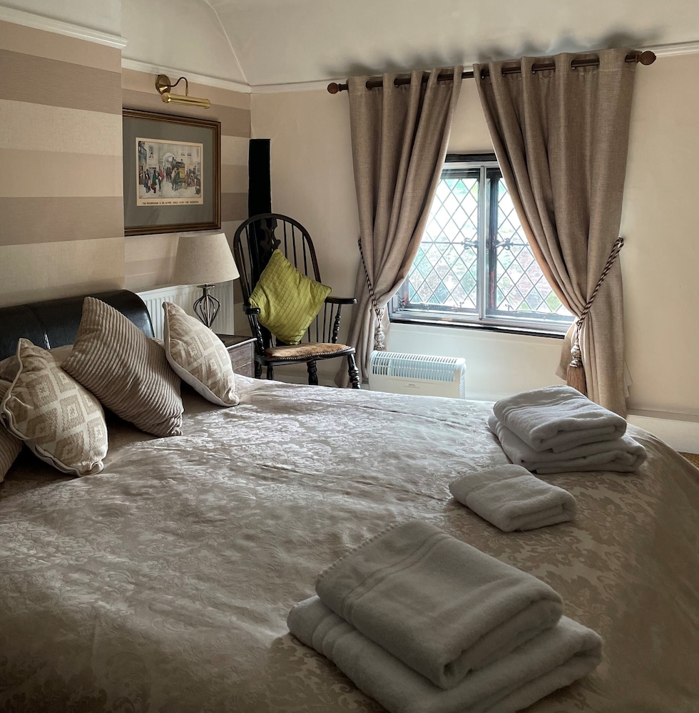 Double Room, Ensuite - Photo 8