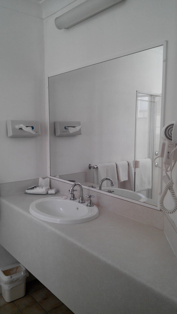 Standard Room, Non Smoking, Balcony (Double Room (en suite)) photo 2