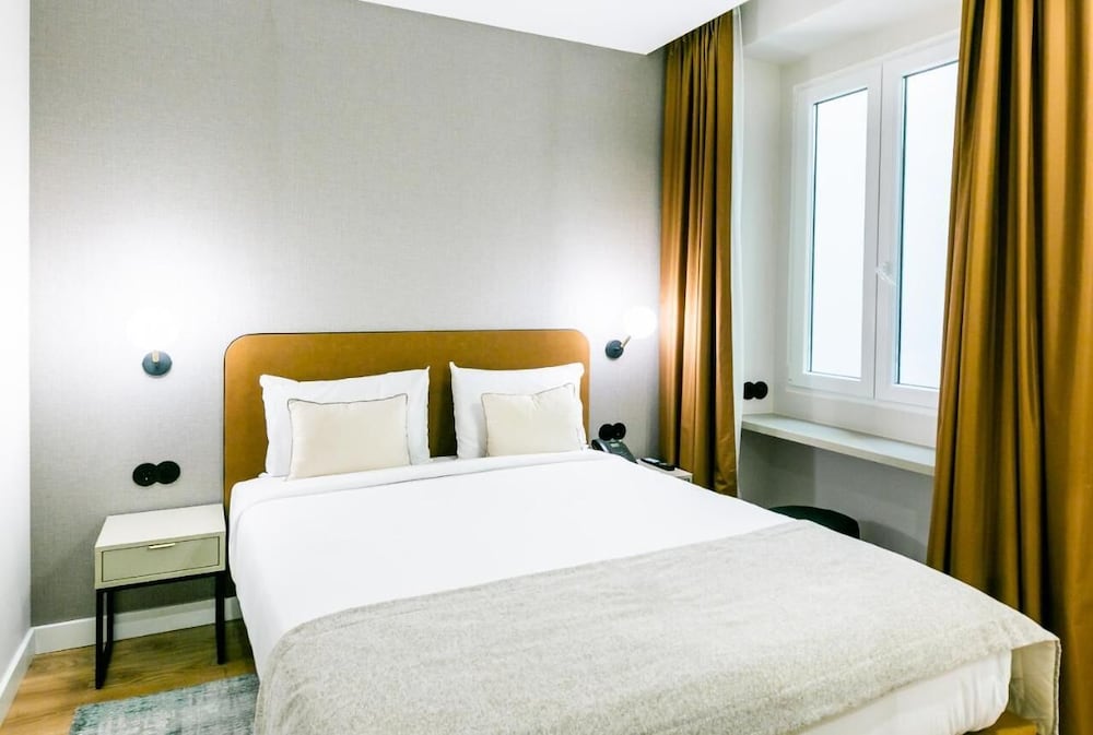 Comfort Room - Photo 1