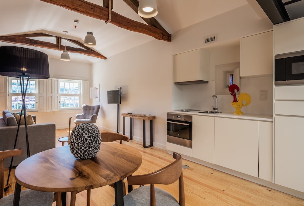 Suite, River View