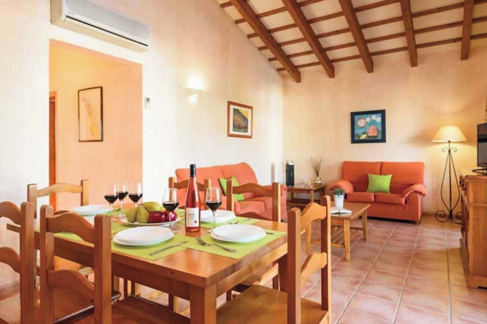 Villa (3 Bedrooms) photo 3